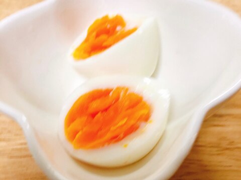 失敗しないꕤ オレンジ色の半熟ゆで卵